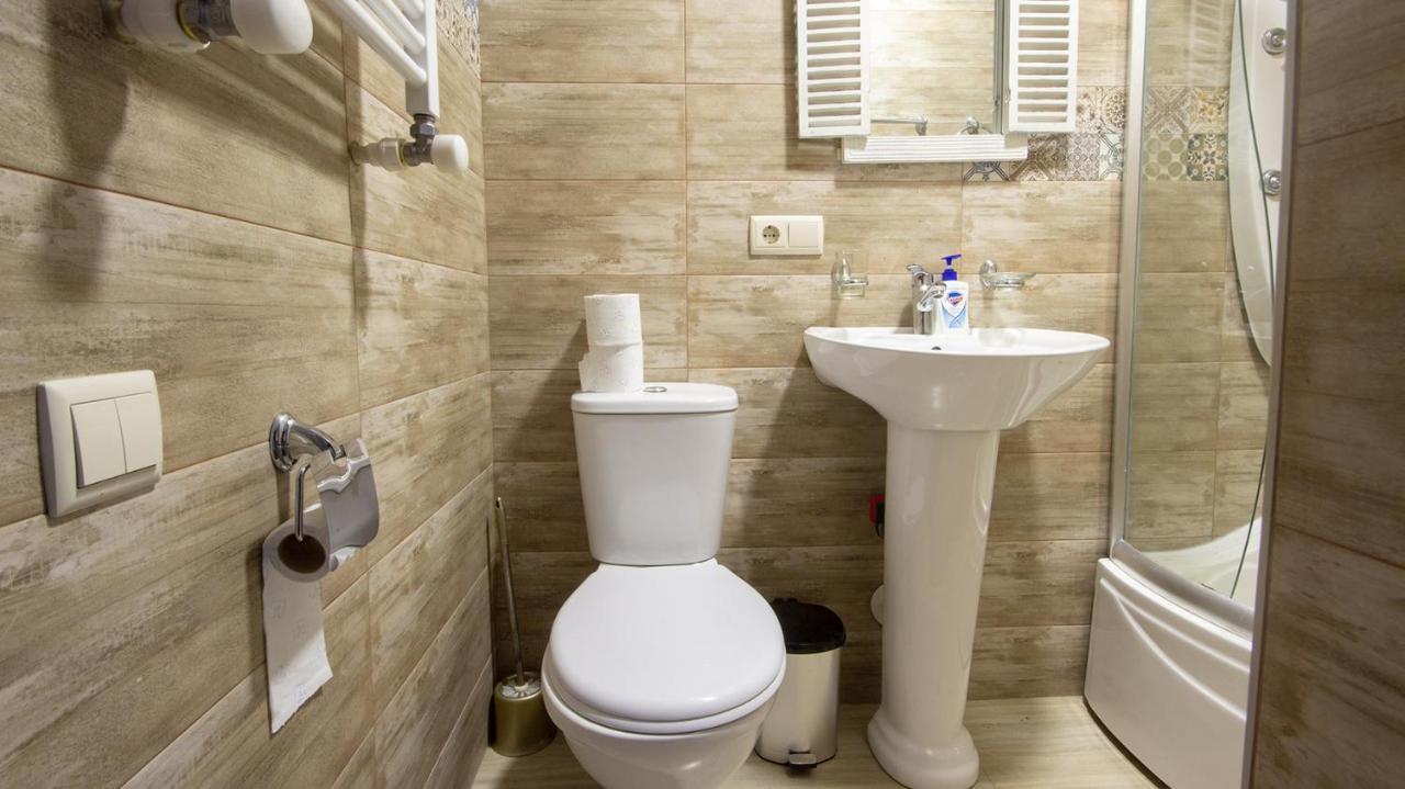 4 Bedroom Apartment On Liberty Square Tbiliszi Kültér fotó