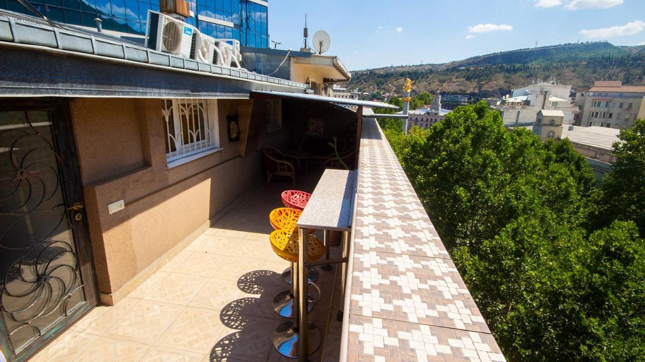 4 Bedroom Apartment On Liberty Square Tbiliszi Kültér fotó