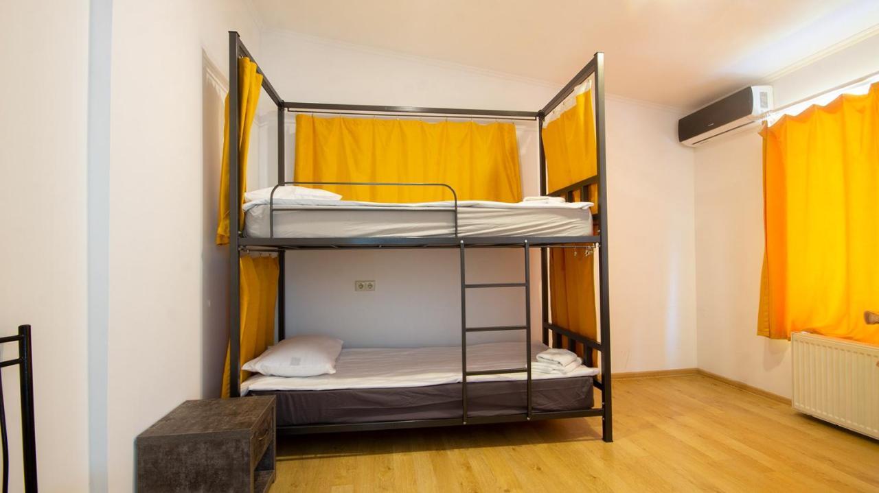 4 Bedroom Apartment On Liberty Square Tbiliszi Kültér fotó