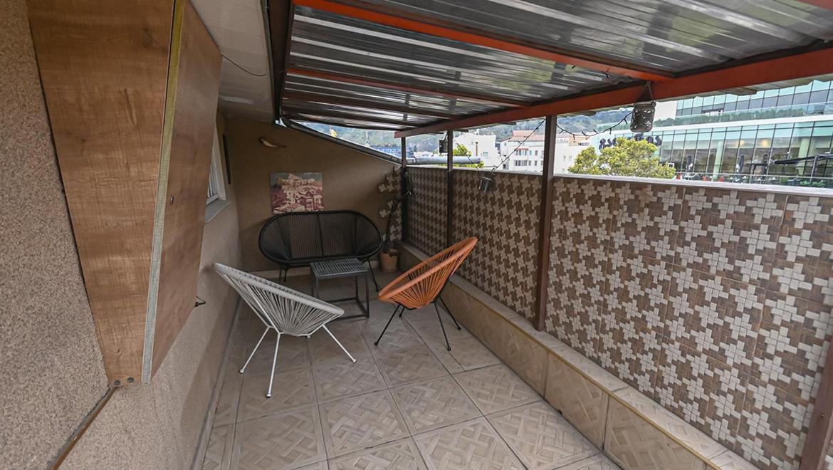4 Bedroom Apartment On Liberty Square Tbiliszi Kültér fotó